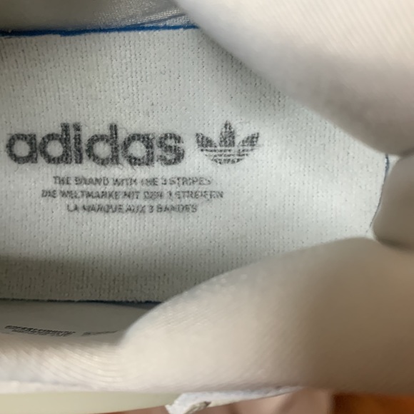 NWT Adidas Ozweego Sneakers - Picture 7 of 7